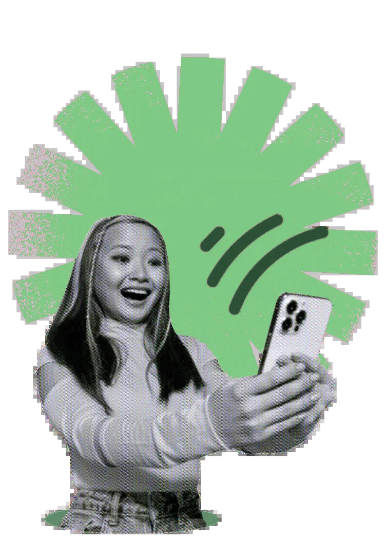 Jeune femme qui prend un selfie avec son smartphone